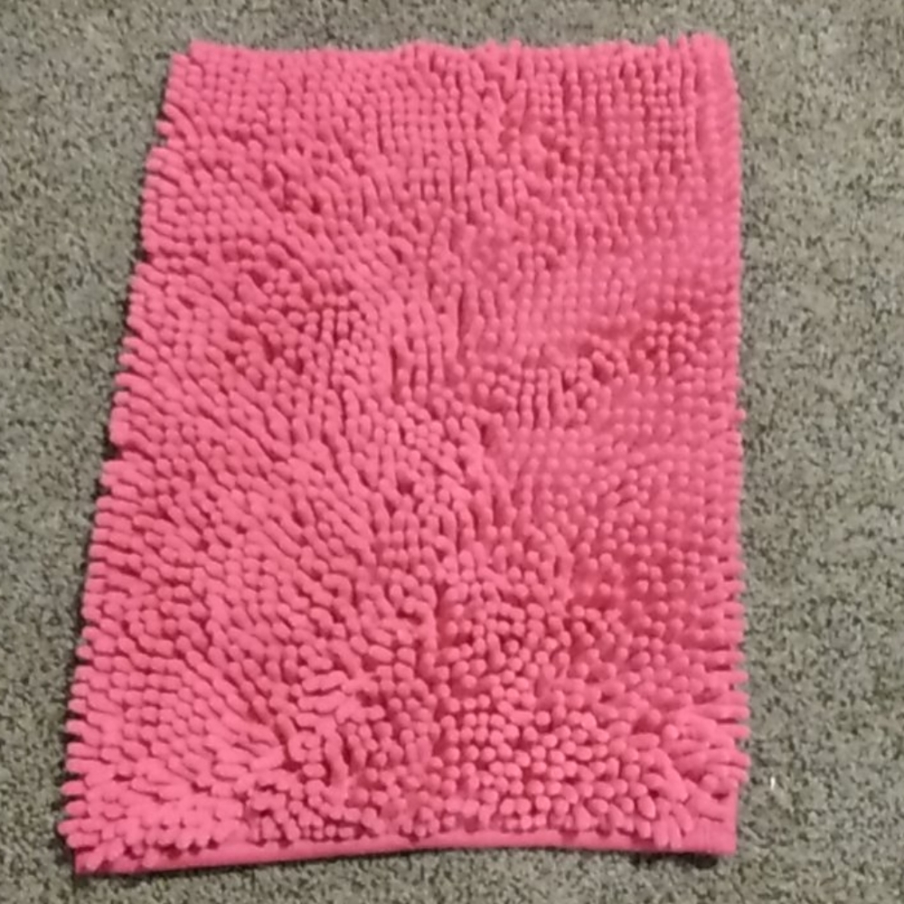 Pink locker lounge rug